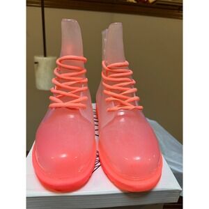 Coral woman's rain boots size 7
